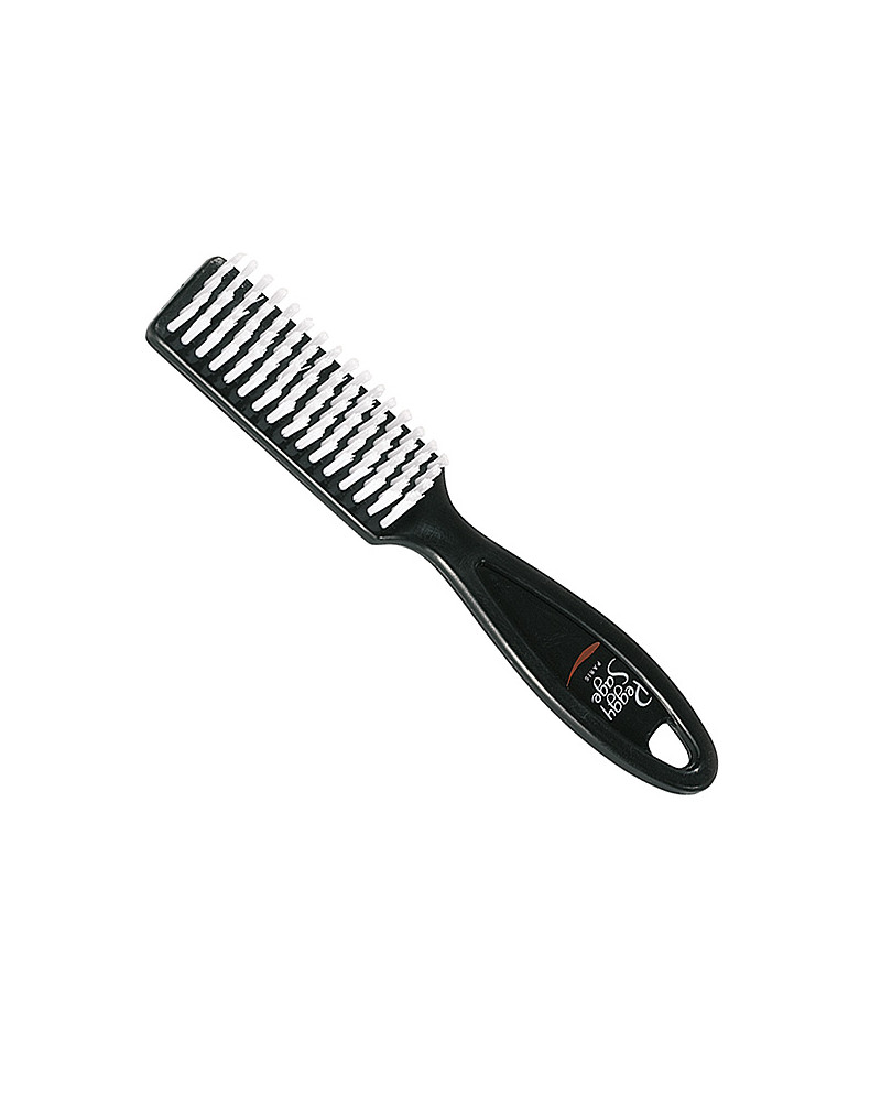 Pequeño cepillo para uñas